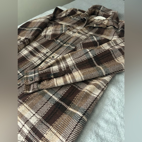 Plaid Button Up Shirt - Picture 5 of 6